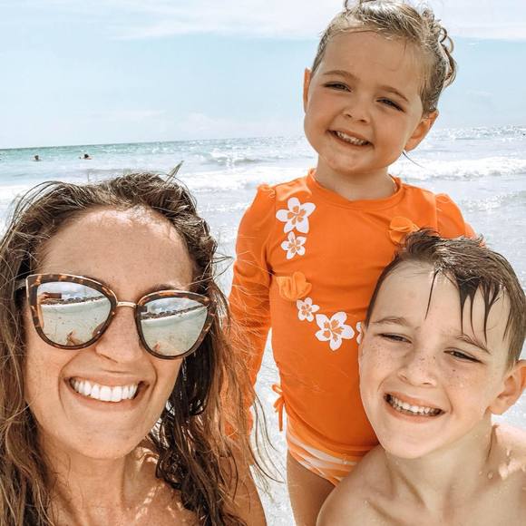 Meet your Posher, Rachel - Picture 1 of 1